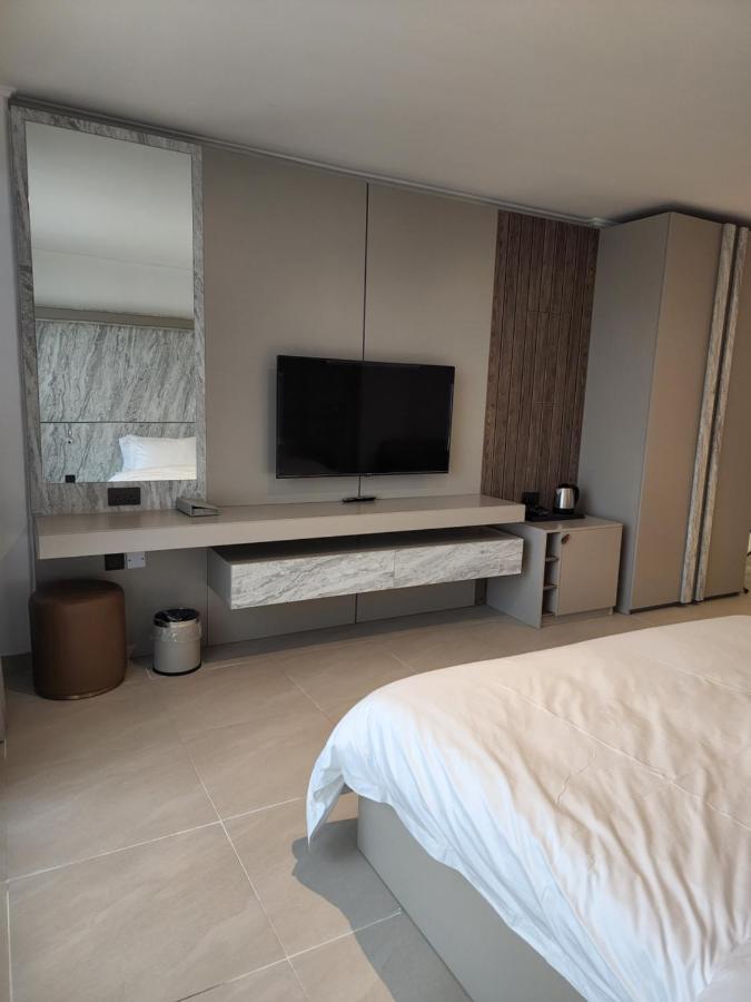 Imperial Suites Hotel Manama Zewnętrze zdjęcie
