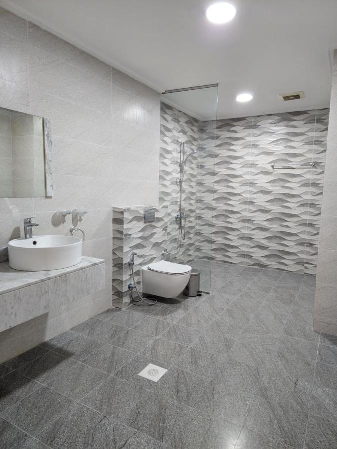 Imperial Suites Hotel Manama Zewnętrze zdjęcie