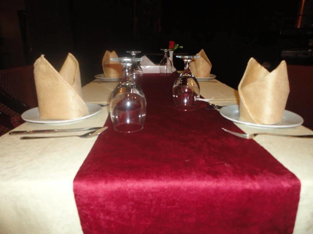 Imperial Suites Hotel Manama Zewnętrze zdjęcie