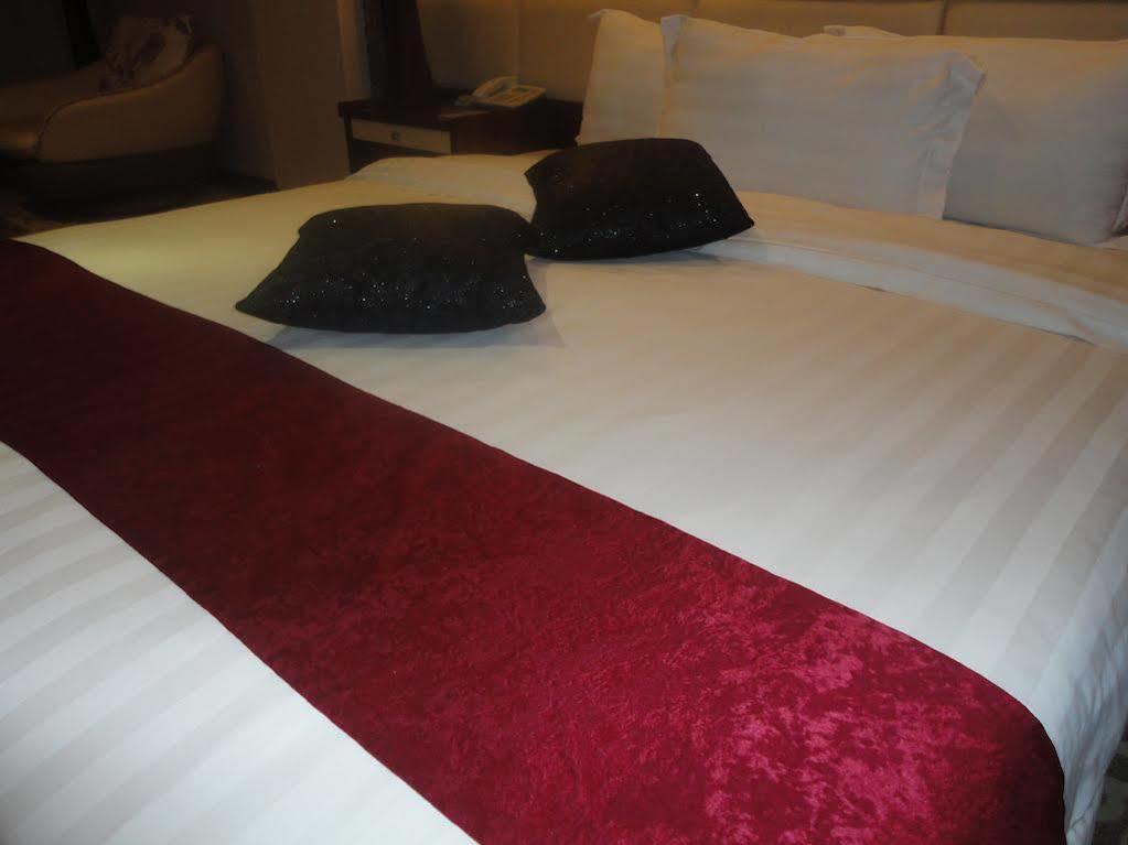 Imperial Suites Hotel Manama Zewnętrze zdjęcie